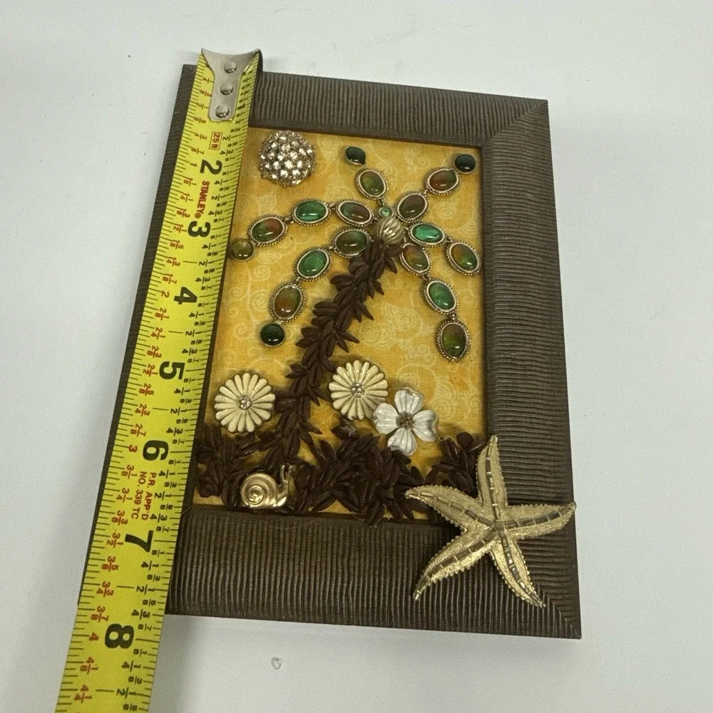VTG Framed Jewelry Brooch Art‎ Ocean Sea Themed